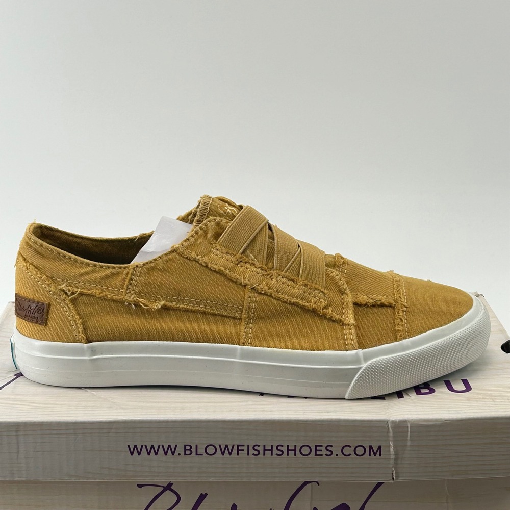 Blowfish Malibu Play Sneaker Womens Size 9 Mustard Yellow Distressed Slip On